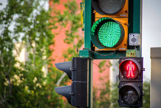 LED交通信（xìn）號燈和傳統光（guāng）源信號燈的區別